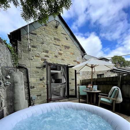 The Stables - Detached Cottage With Private Garden & Hot Tub Сент-Остел Экстерьер фото
